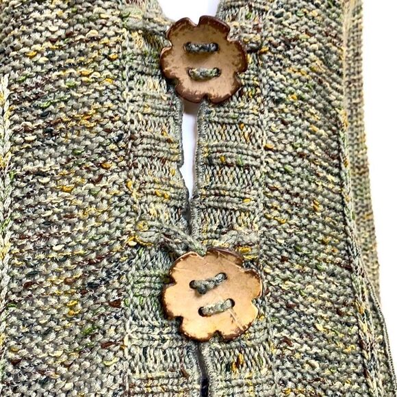 BCBGMAXAZRIA Olive Green Tweed Sweater Wooden Buttons L - Picture 2 of 6